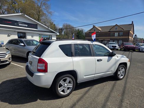 Used 2007 Jeep Compass Sport FWD image 7
