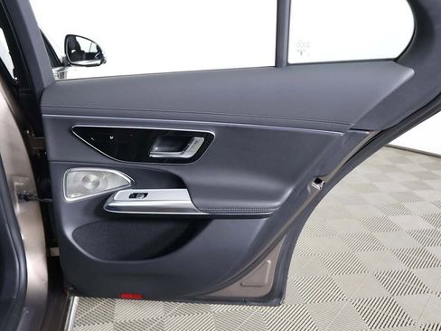 Used 2025 Mercedes-Benz E 450 4MATIC Sedan w/ Multicontour Seating Package image 28