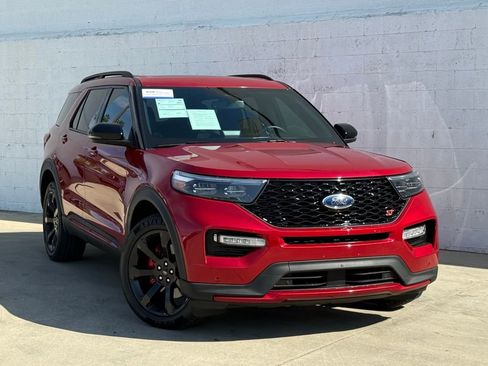 Certified 2023 Ford Explorer ST w/ Equipment Group 401A image 3