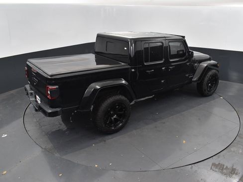 Used 2021 Jeep Gladiator Overland image 35