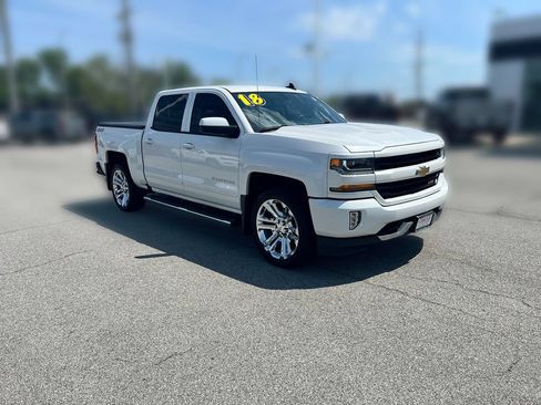 Used 2018 Chevrolet Silverado 1500 LT w/ True North Edition AWD/4WD image 10