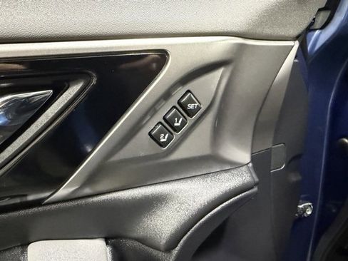 Used 2021 Subaru Outback Limited image 22