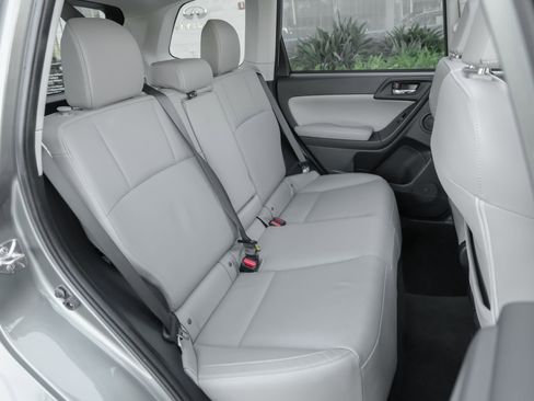 Used 2018 Subaru Forester 2.5i Limited AWD/4WD image 38
