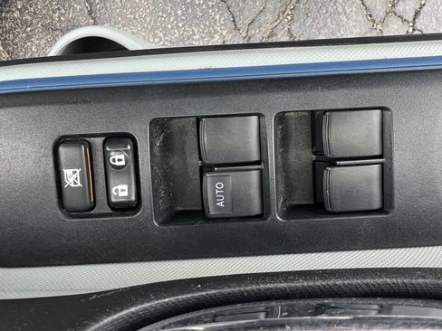 Used 2013 Toyota Prius C Three image 22