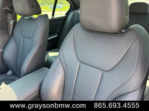Used 2021 BMW 330i Sedan w/ M Sport Package RWD image 14