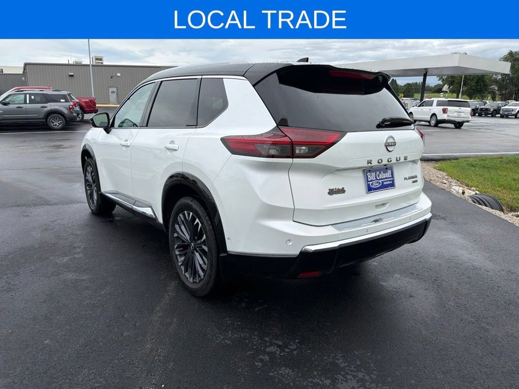 Used 2024 Nissan Rogue Platinum AWD/4WD image 6