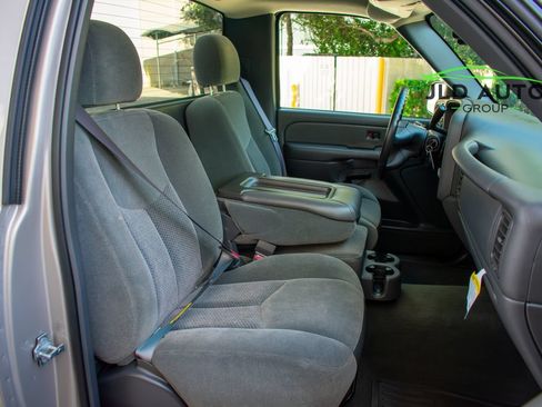 Used 2004 Chevrolet Silverado 1500 4x4 Regular Cab w/ Light Duty Power Package image 10