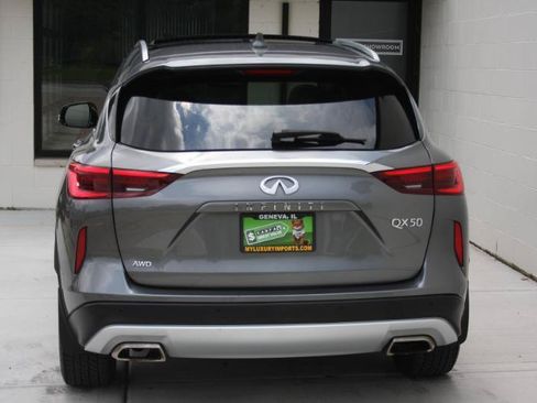 Used 2019 INFINITI QX50 Essential w/ Premium Heat Package AWD/4WD image 9