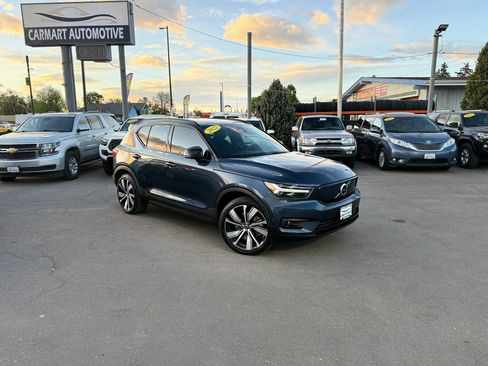 Used 2022 Volvo XC40 P8 Recharge Plus AWD/4WD image 2