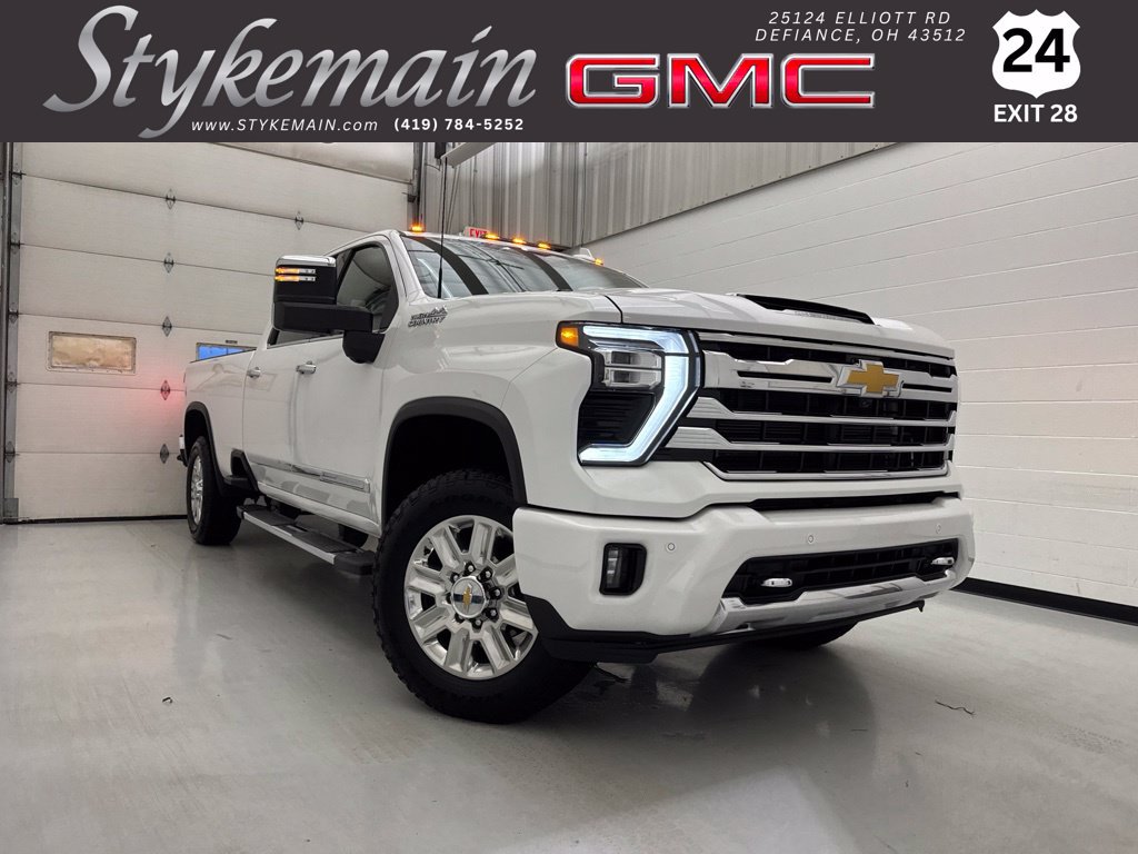 Used 2025 Chevrolet Silverado 3500 High Country w/ High Country Premium Package AWD/4WD image 1