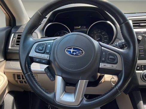 Used 2016 Subaru Outback 2.5i Premium AWD/4WD image 12