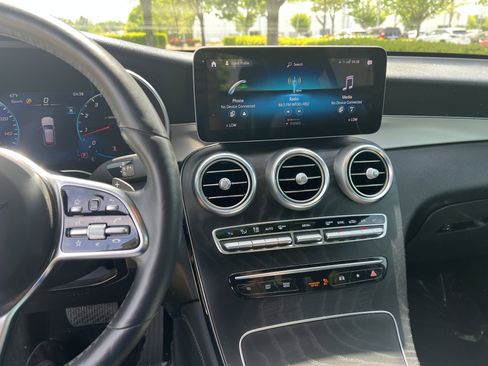 Used 2020 Mercedes-Benz GLC 300 4MATIC image 31