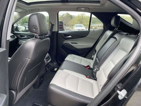 Used 2020 Chevrolet Equinox Premier image 3