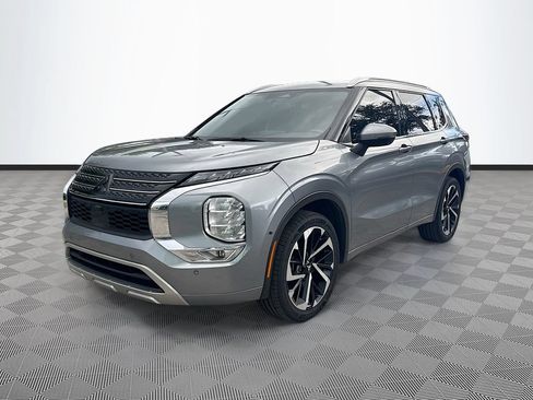 Used 2022 Mitsubishi Outlander SEL FWD image 3