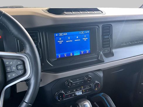 Used 2022 Ford Bronco Wildtrak AWD/4WD image 7
