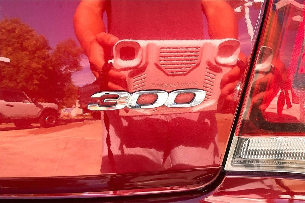 Used 2019 Chrysler 300 Touring w/ Sport Appearance Package RWD image 7