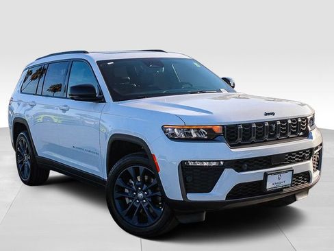 New 2026 Jeep Grand Cherokee L Limited AWD/4WD image 2