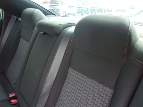 Used 2022 Dodge Charger R/T w/ Blacktop Package image 16