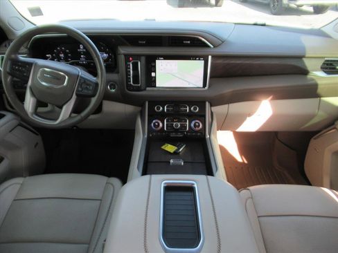 Used 2022 GMC Yukon Denali image 11