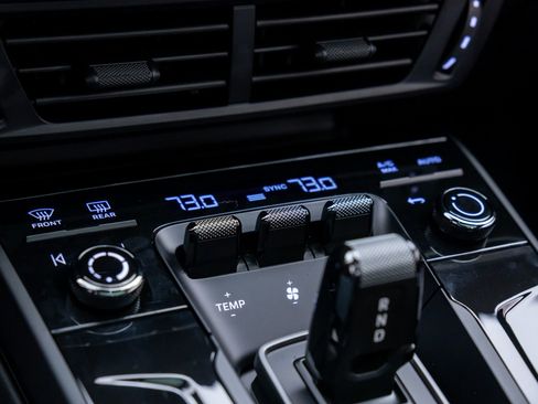 Certified 2025 Porsche 911 Carrera GTS image 28