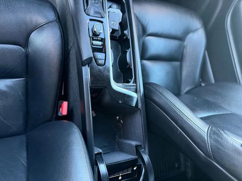 Used 2020 Volvo XC90 T6 Momentum w/ Protection Package image 36