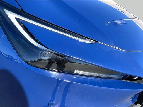 Used 2023 Toyota Prius LE FWD image 27
