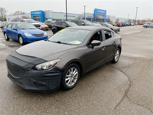 Used 2016 MAZDA MAZDA3 i Sport w/ Preferred Equipment Package image 6
