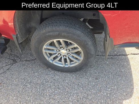 Used 2023 Chevrolet Colorado LT w/ LT Convenience Package II AWD/4WD image 7