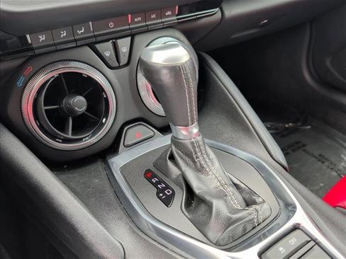Used 2020 Chevrolet Camaro LT RWD image 15