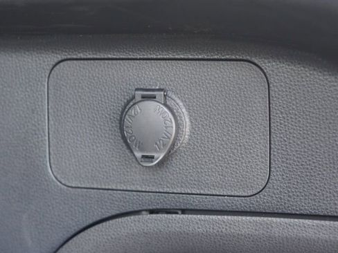 Used 2021 Toyota RAV4 SE w/ Weather & Moonroof Package AWD/4WD image 53