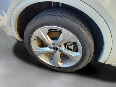 Used 2023 Audi Q5 2.0T Prestige image 28