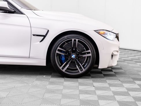 Used 2018 BMW M3 RWD image 34