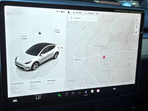 Used 2023 Tesla Model Y Long Range AWD/4WD image 19