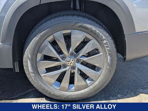 Used 2022 Volkswagen Taos S FWD image 9