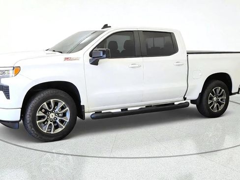 Used 2025 Chevrolet Silverado 1500 RST w/ Convenience Package II AWD/4WD image 4
