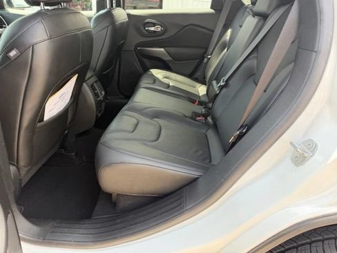 Used 2021 Jeep Cherokee Limited AWD/4WD image 12