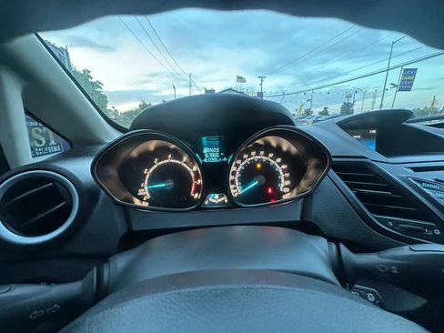 Used 2018 Ford Fiesta SE FWD image 23