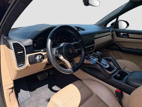 Used 2023 Porsche Cayenne GTS AWD/4WD image 26