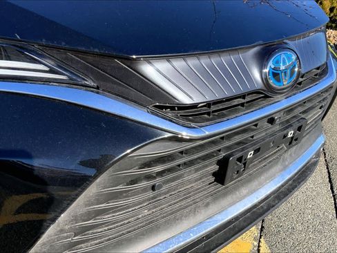 Used 2022 Toyota Venza Limited image 29