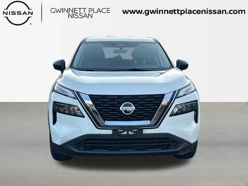 Certified 2021 Nissan Rogue S image 2