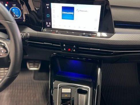 Used 2024 Volkswagen Golf R image 26