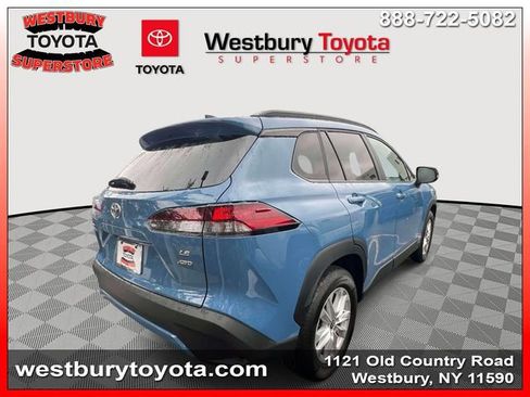 Used 2026 Toyota Corolla Cross LE w/ Cold Weather Package AWD/4WD image 5
