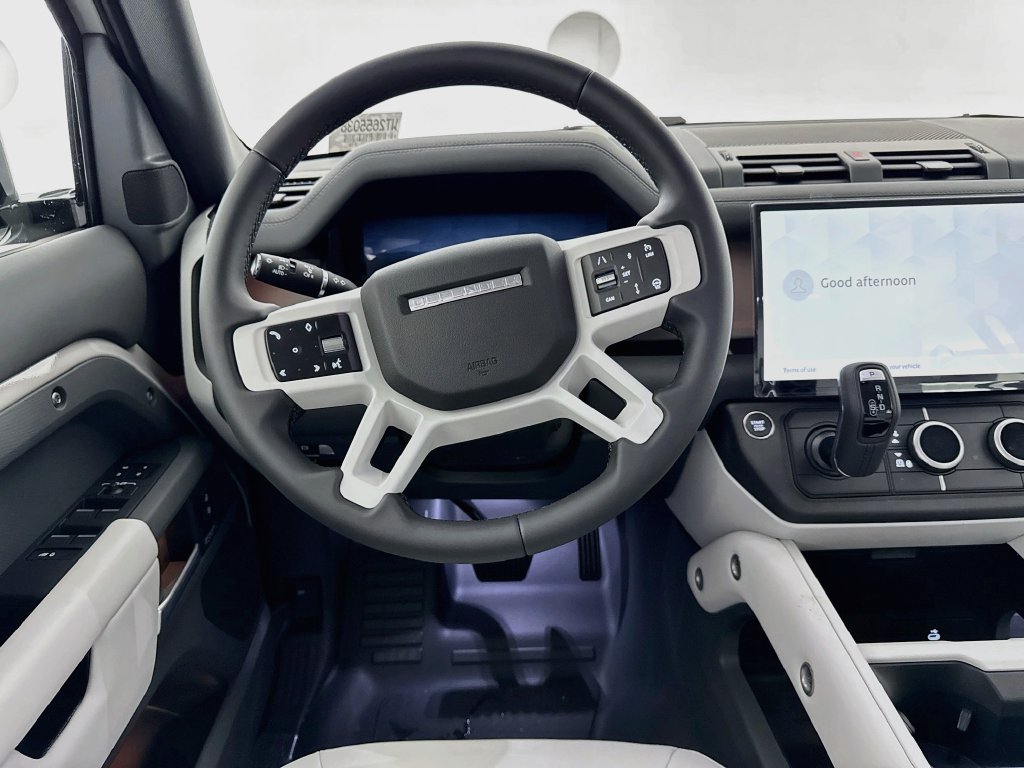 New 2026 Land Rover Defender 110 X-Dynamic SE AWD/4WD image 23