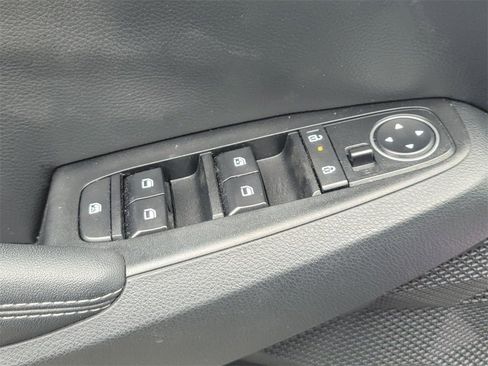 Used 2024 Kia Seltos EX image 31