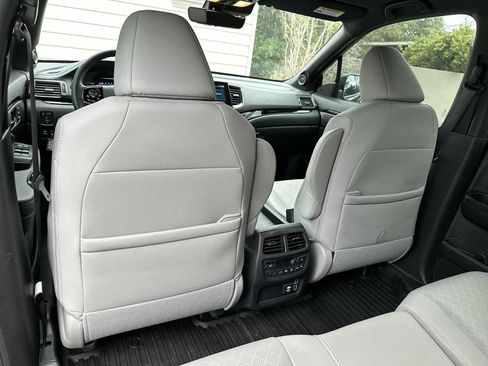 Used 2021 Honda Passport Touring image 16