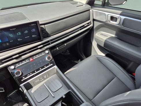 New 2027 Hyundai Santa Fe SEL FWD image 16