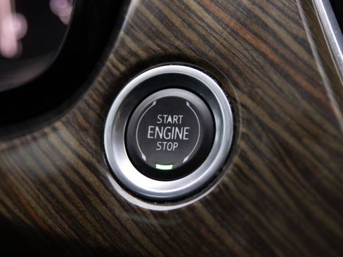 Used 2020 Cadillac XT6 Premium Luxury w/ Platinum Package image 18