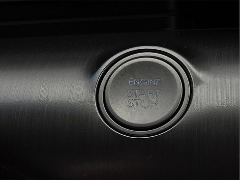 Used 2025 Hyundai Kona SEL image 15