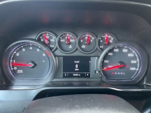 Used 2020 Chevrolet Silverado 1500 Custom w/ Custom Value Package image 30