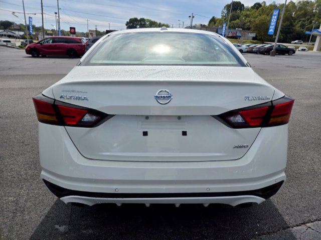 Used 2022 Nissan Altima 2.5 Platinum AWD/4WD image 7